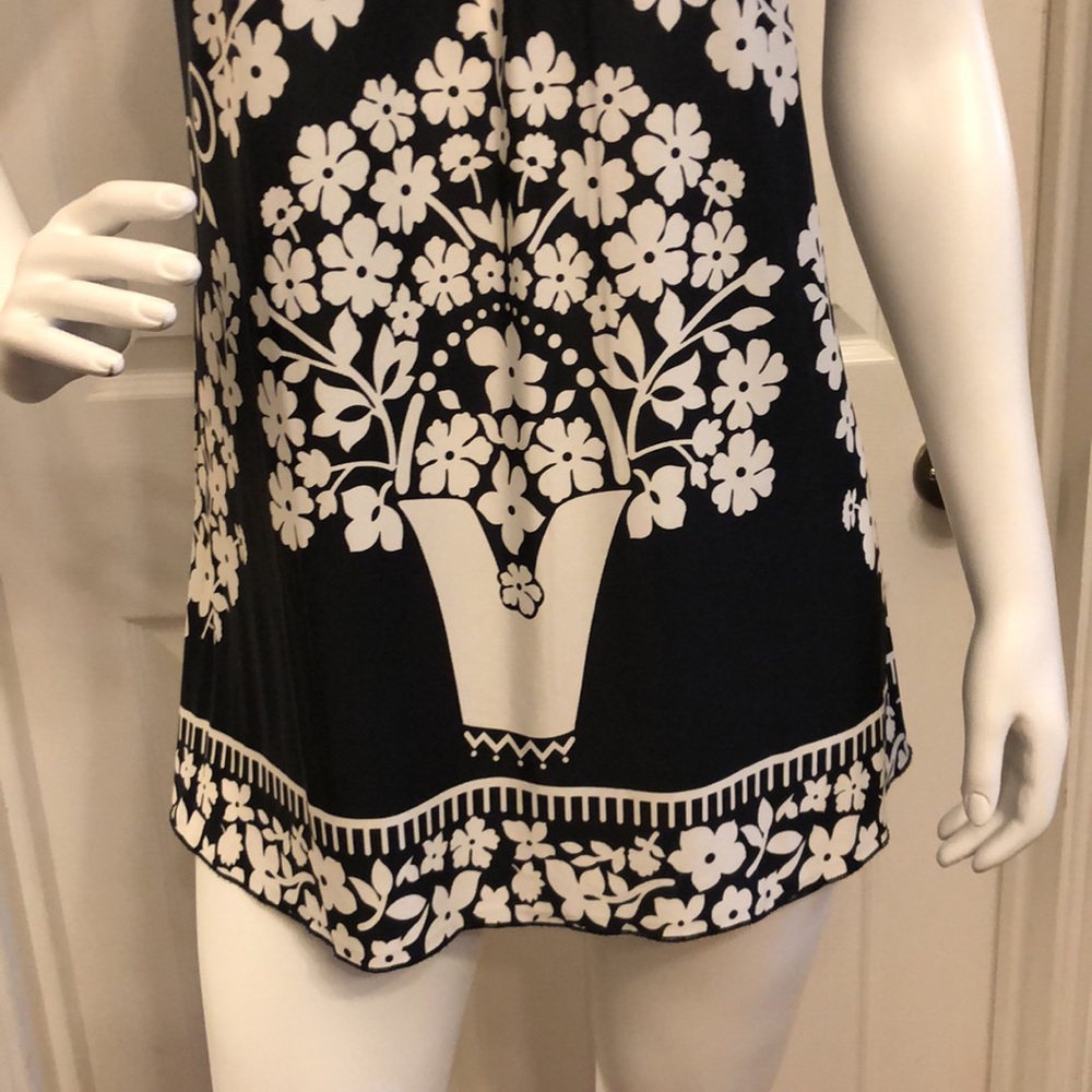 Voice black n white pullover blouse women’s size XL floral summer vacation - Picture 3 of 12